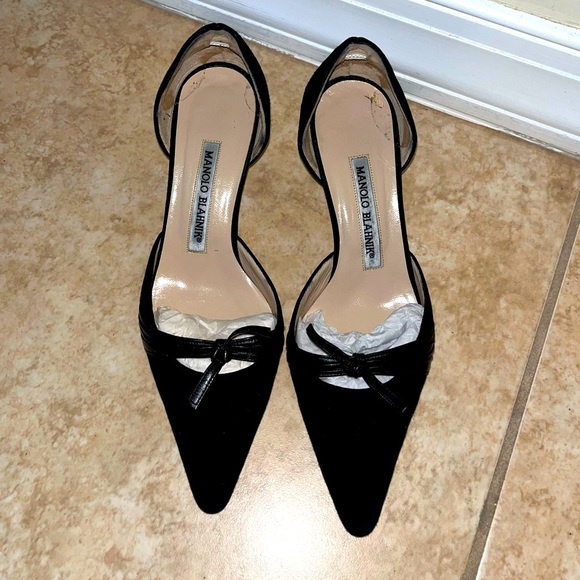 SOLD - Manolo Blahnik D’Orsay kitten heel pumps - Picture 2 of 6